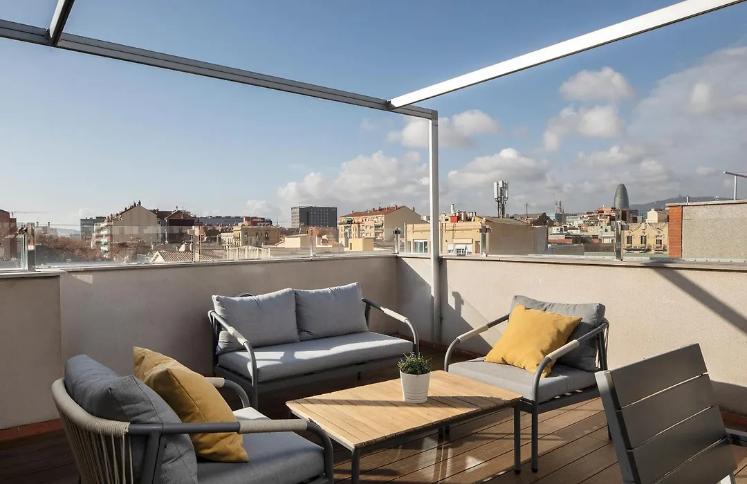 Feelathome Poblenou Beach Apartments-1